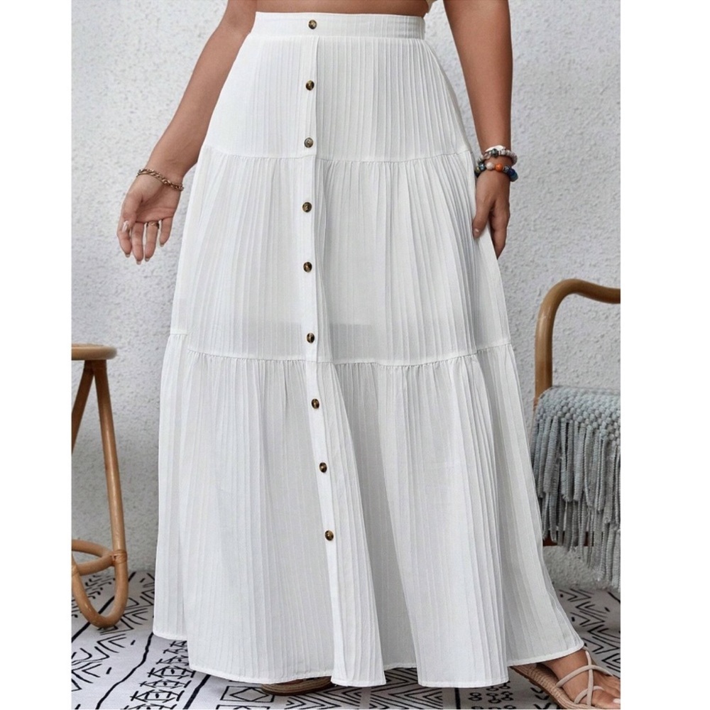 Plus White Solid Button Detail Stretchy Waist Max… - image 2